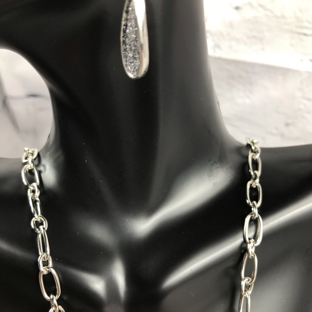 Jewelry - Picture 11 of 11